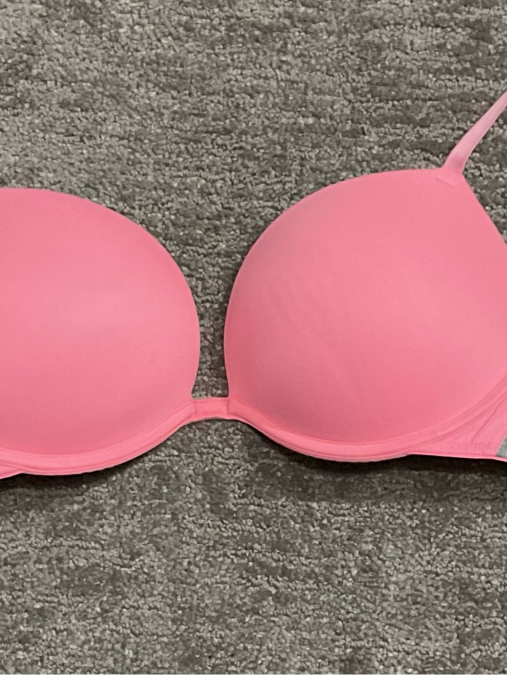 PINK Victoria's Secret Smooth Molded Pink T-Shirt Bra NWOT